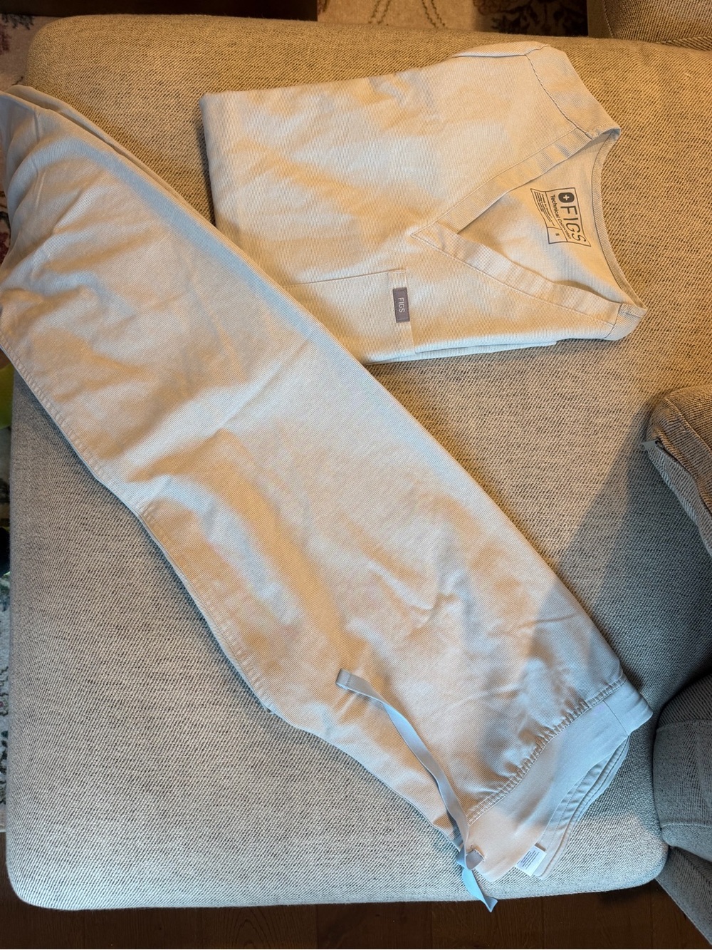 FIGS Women’s light grey striped limited edition set